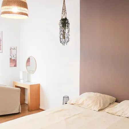 Spacious 69 M Nest With Balcony Apartment Aubervilliers