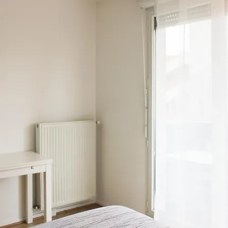 Spacious 69 M Nest With Balcony Apartment