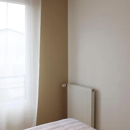 Spacious 69 M Nest With Balcony Apartment Aubervilliers