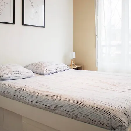 Spacious 69 M Nest With Balcony Apartment Aubervilliers