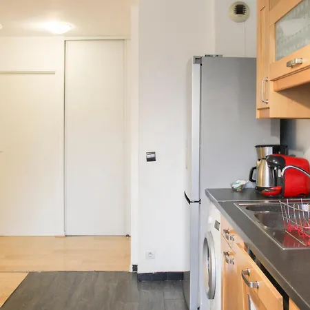 Spacious 69 M Nest With Balcony * Aubervilliers